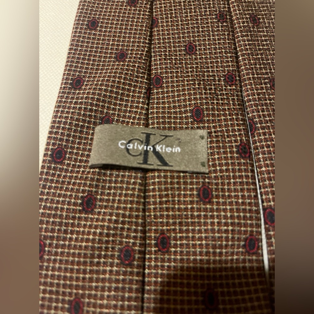 Calvin Klein CK 100% Silk Tie Brown Micro-Check Red Oval Pattern USA